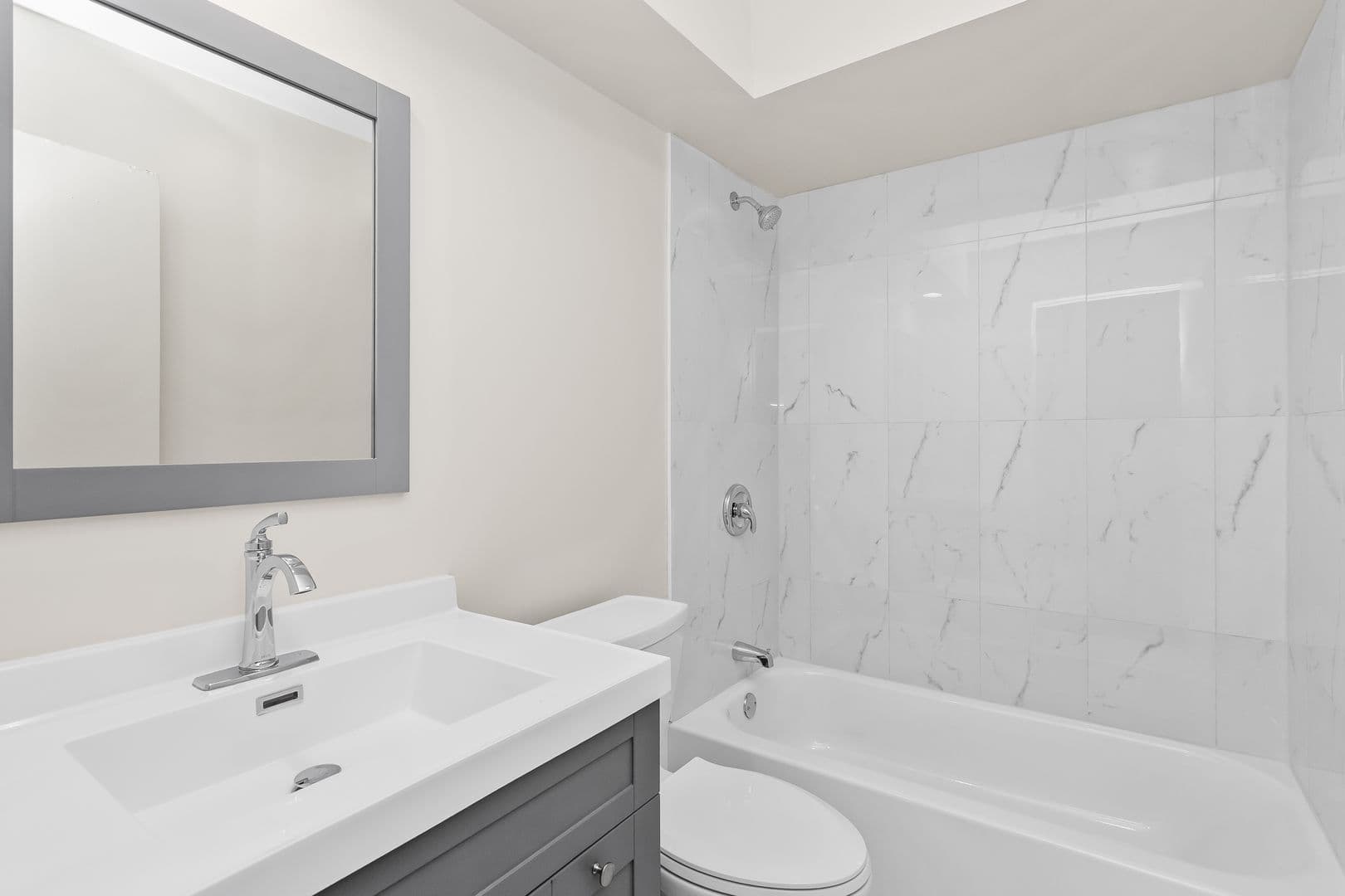 Evanston Apartment: 1100 Church St.