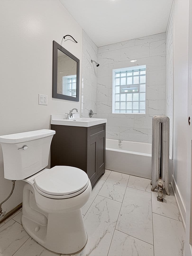 Chicago Apartment: 4505 N. Kimball