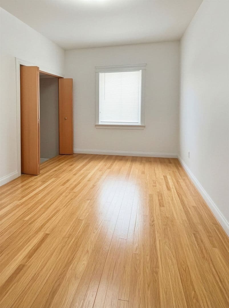 Chicago Apartment: 1657 W. Wrightwood Ave