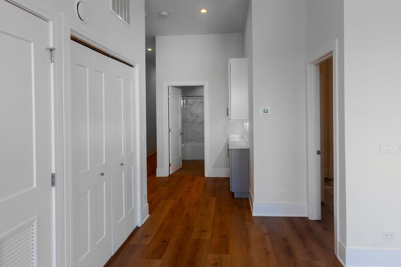 Chicago Apartment: 1610 North Normandy Avenue