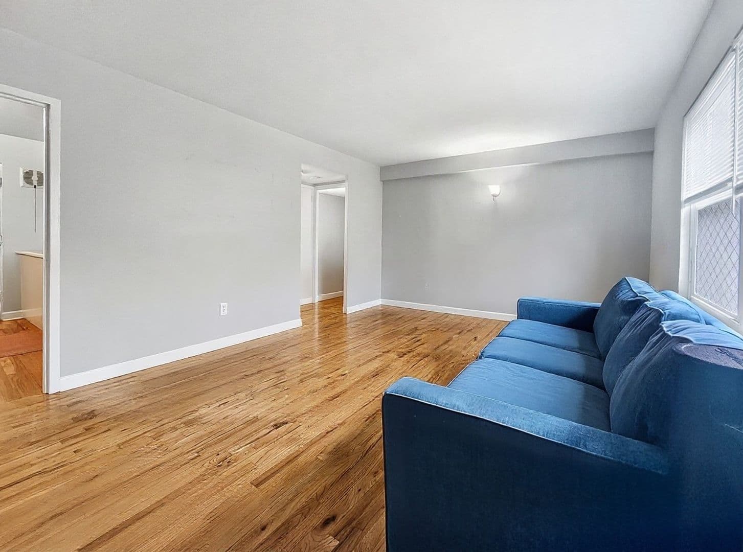 Chicago Apartment: 2104-24 W. Foster Ave