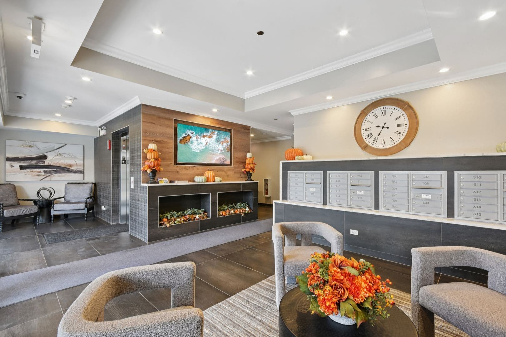 Chicago Apartment: 1610 North Normandy Avenue
