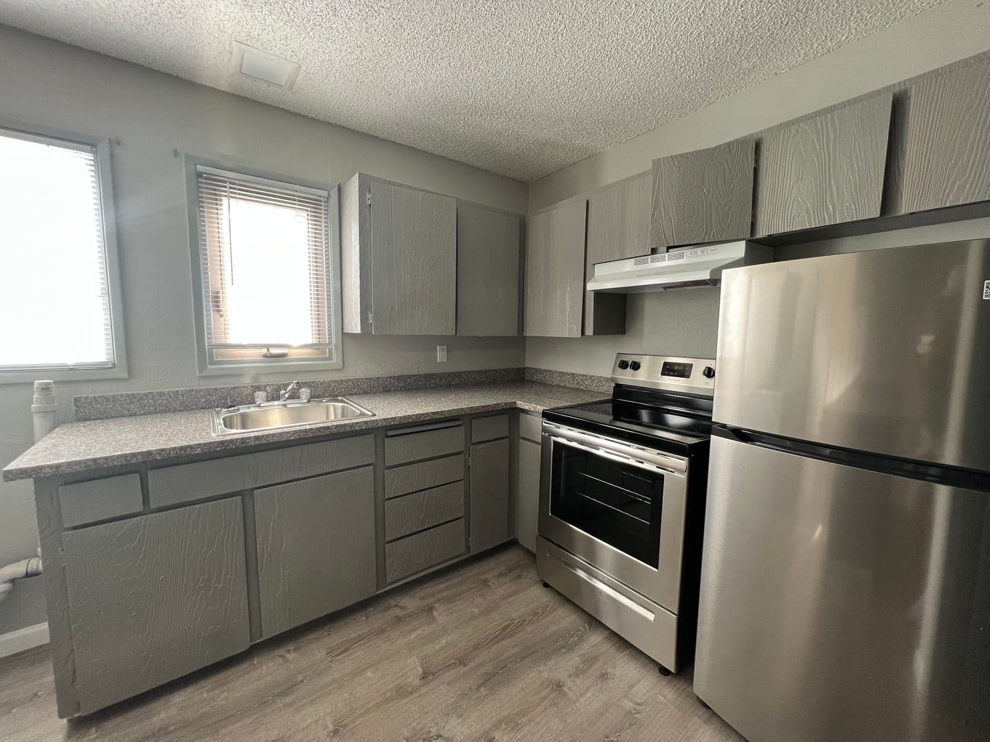 Portland Apartment: 10329 NE Prescott St.
