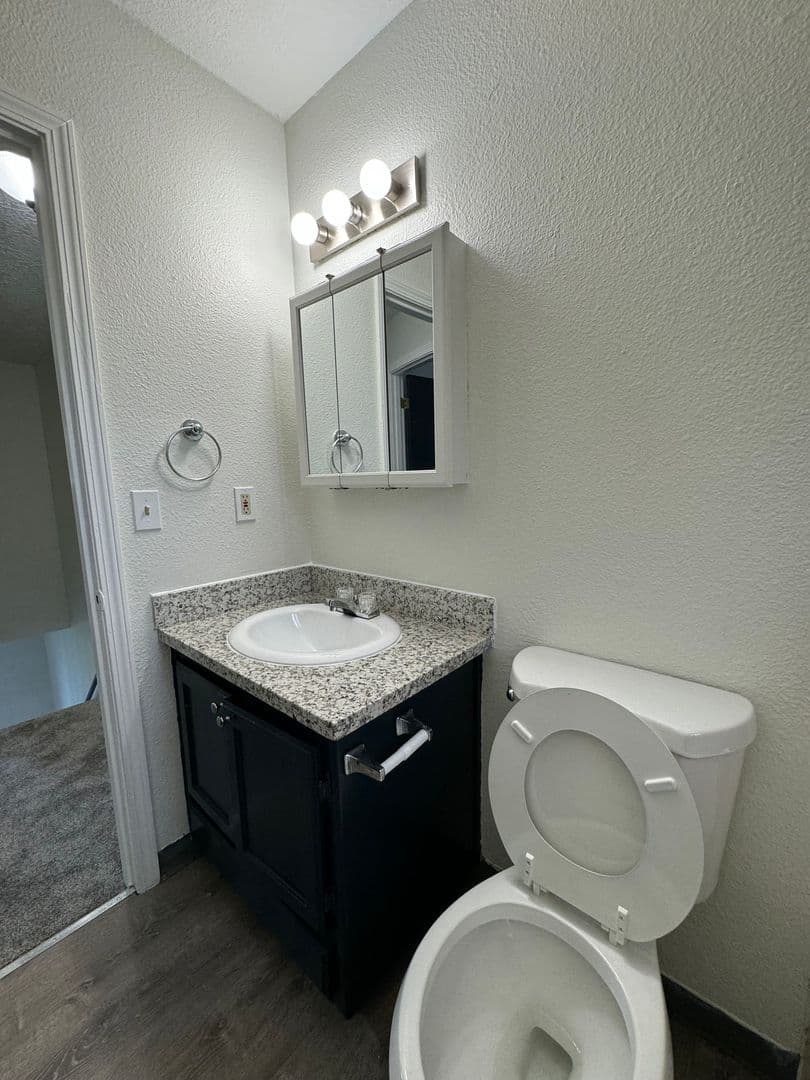 Portland Apartment: 635-741 SE 182nd
