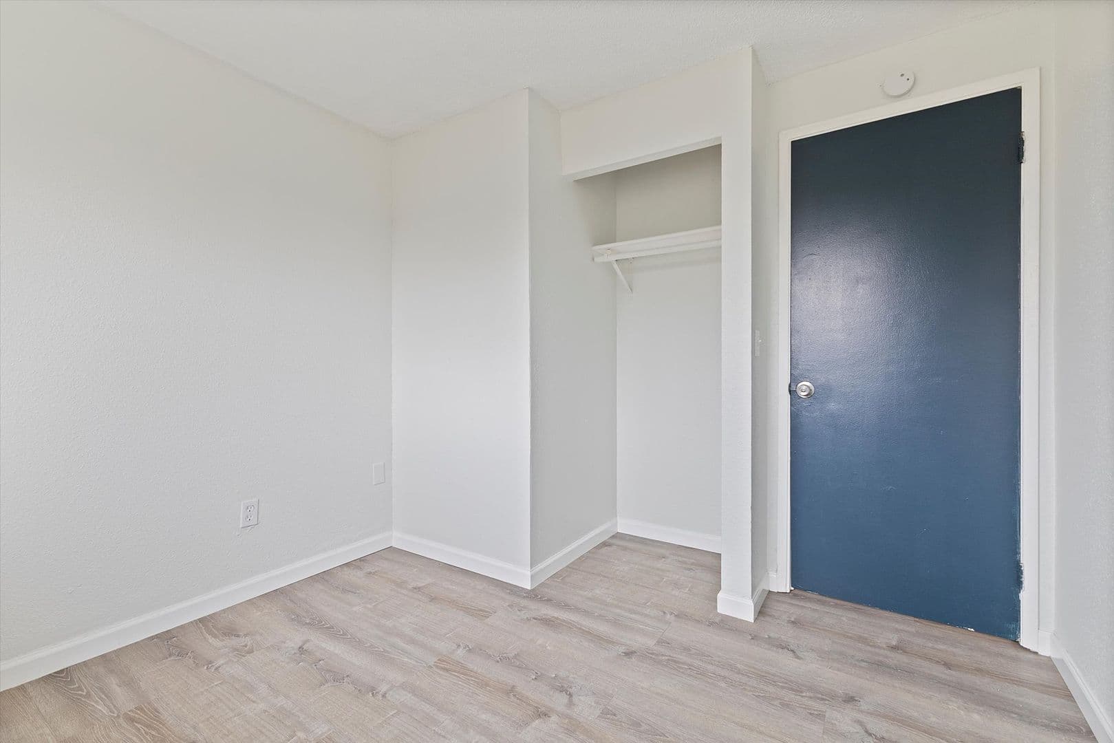 Portland Apartment: 16000 SE Alder St.