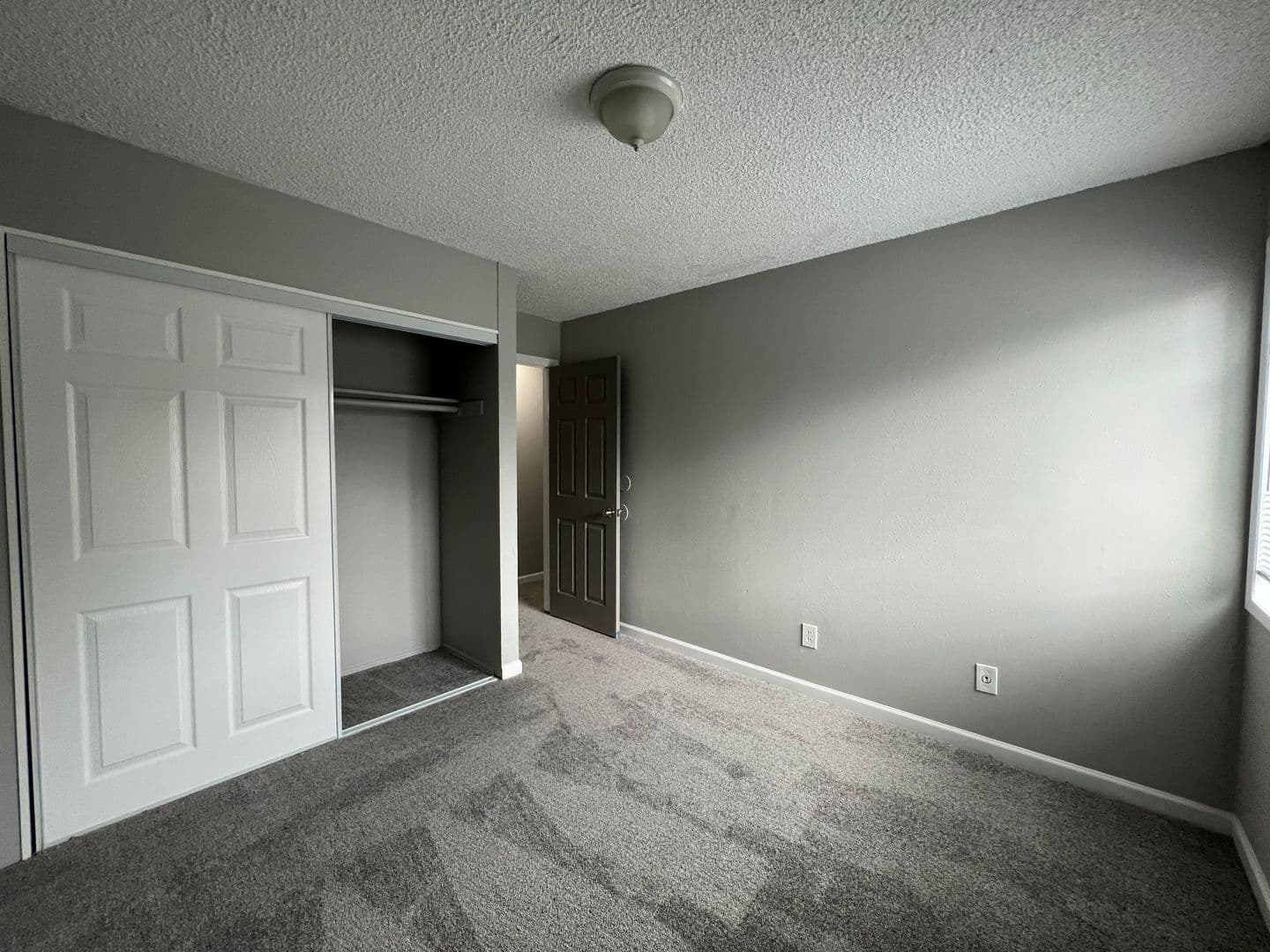 Portland Apartment: 10329 NE Prescott St.
