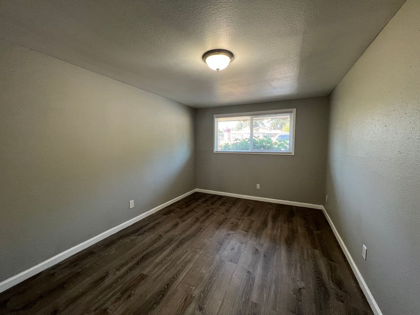 Portland Apartment: 14808-14932 E Burnside St.