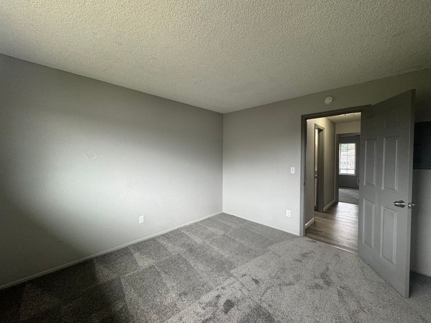 Portland Apartment: 16836 SE Stark St