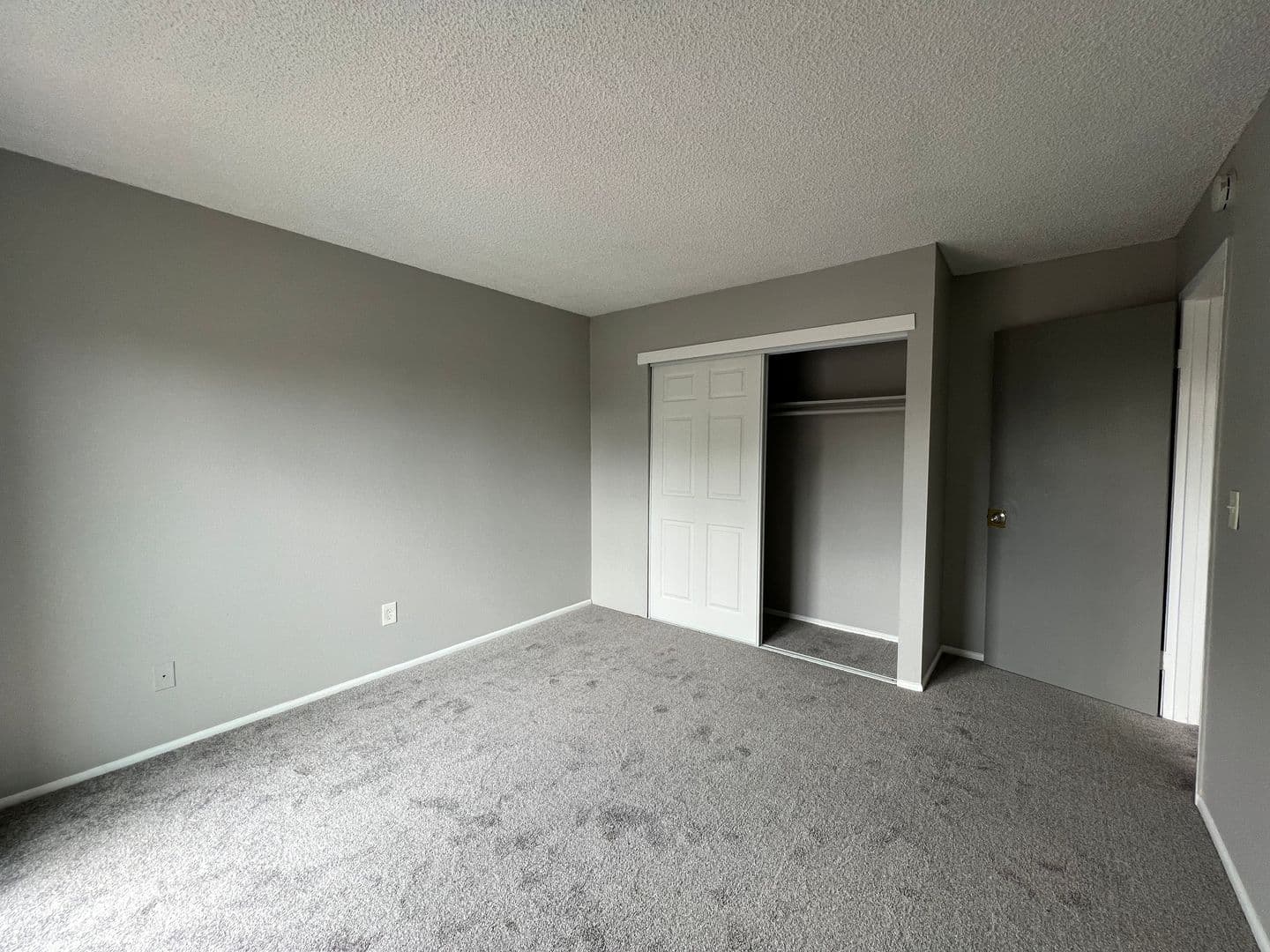 Portland Apartment: 635-741 SE 182nd