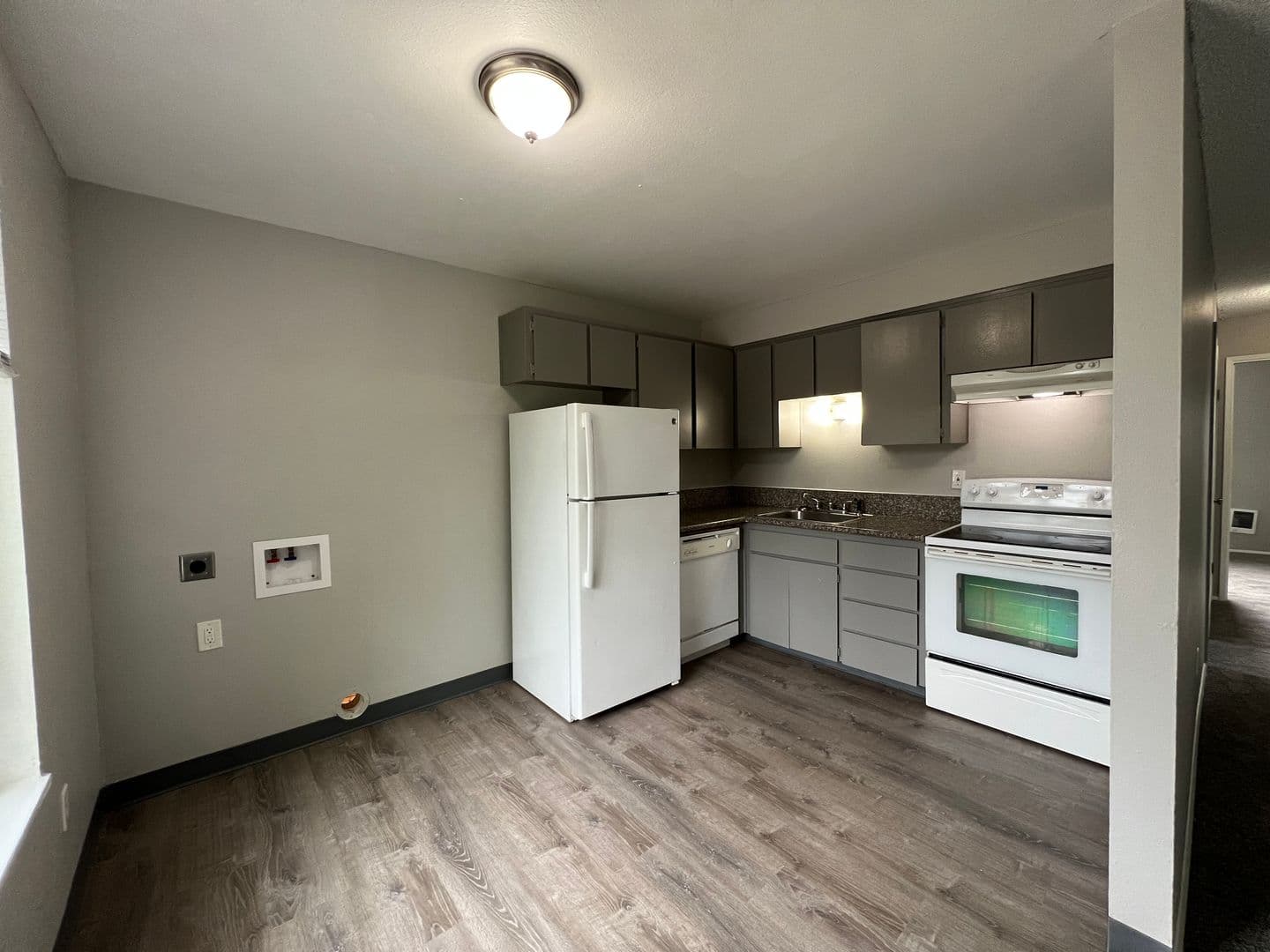 Portland Apartment: 635-741 SE 182nd