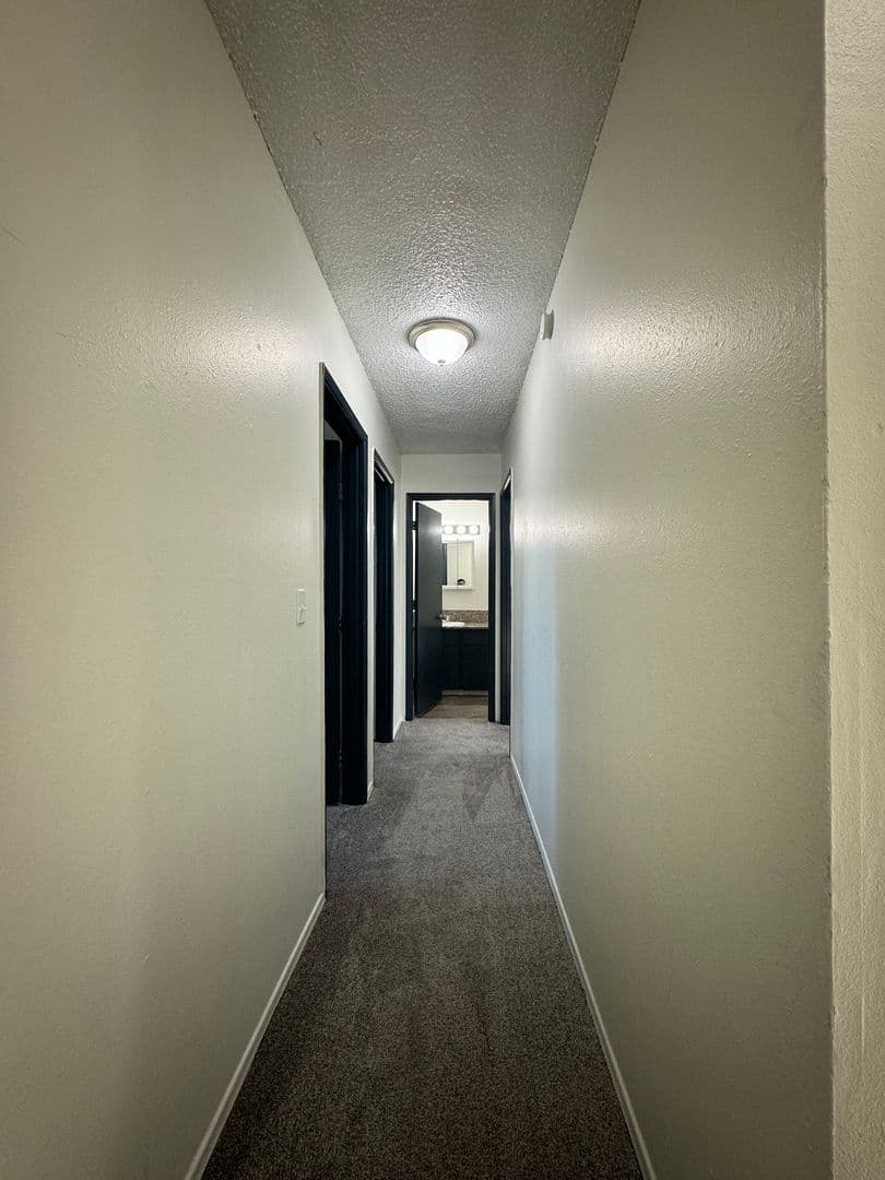 Portland Apartment: 10329 NE Prescott St.