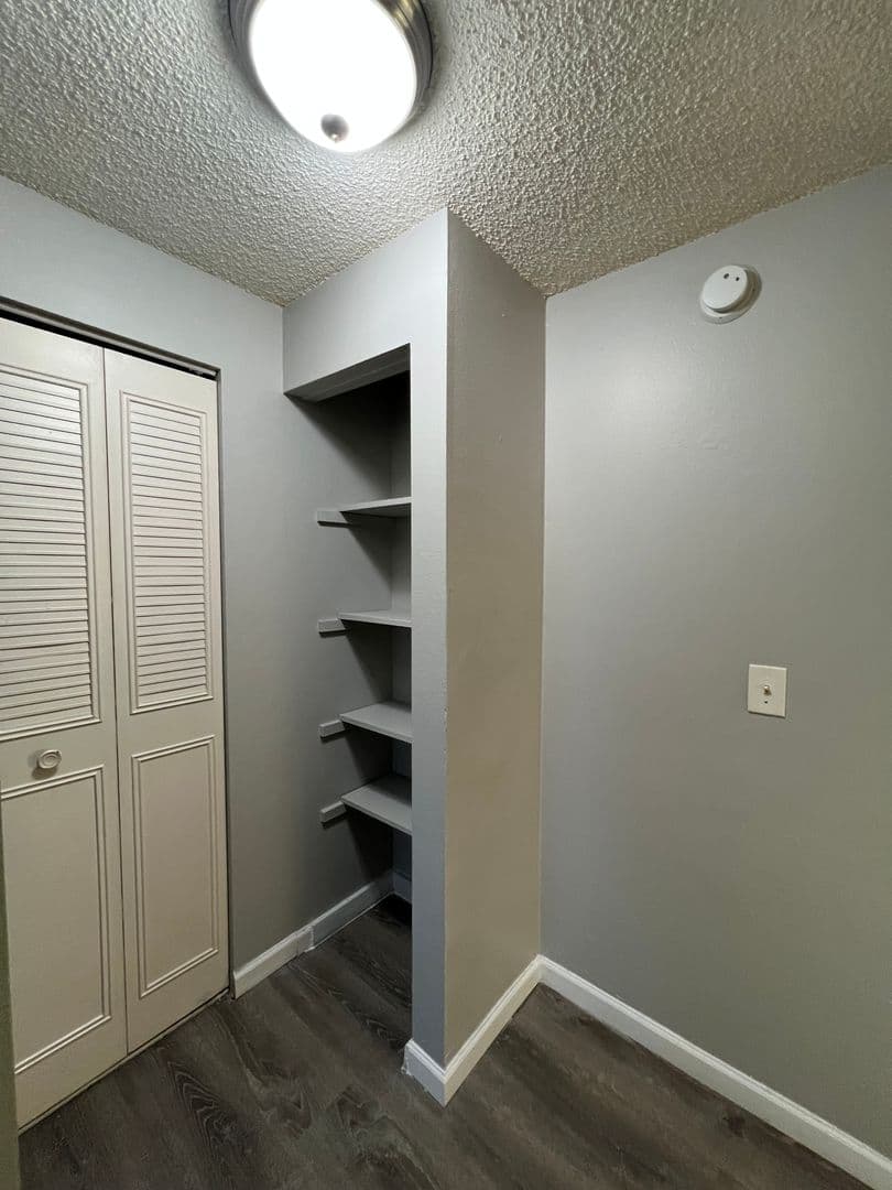 Portland Apartment: 203 SE 162nd