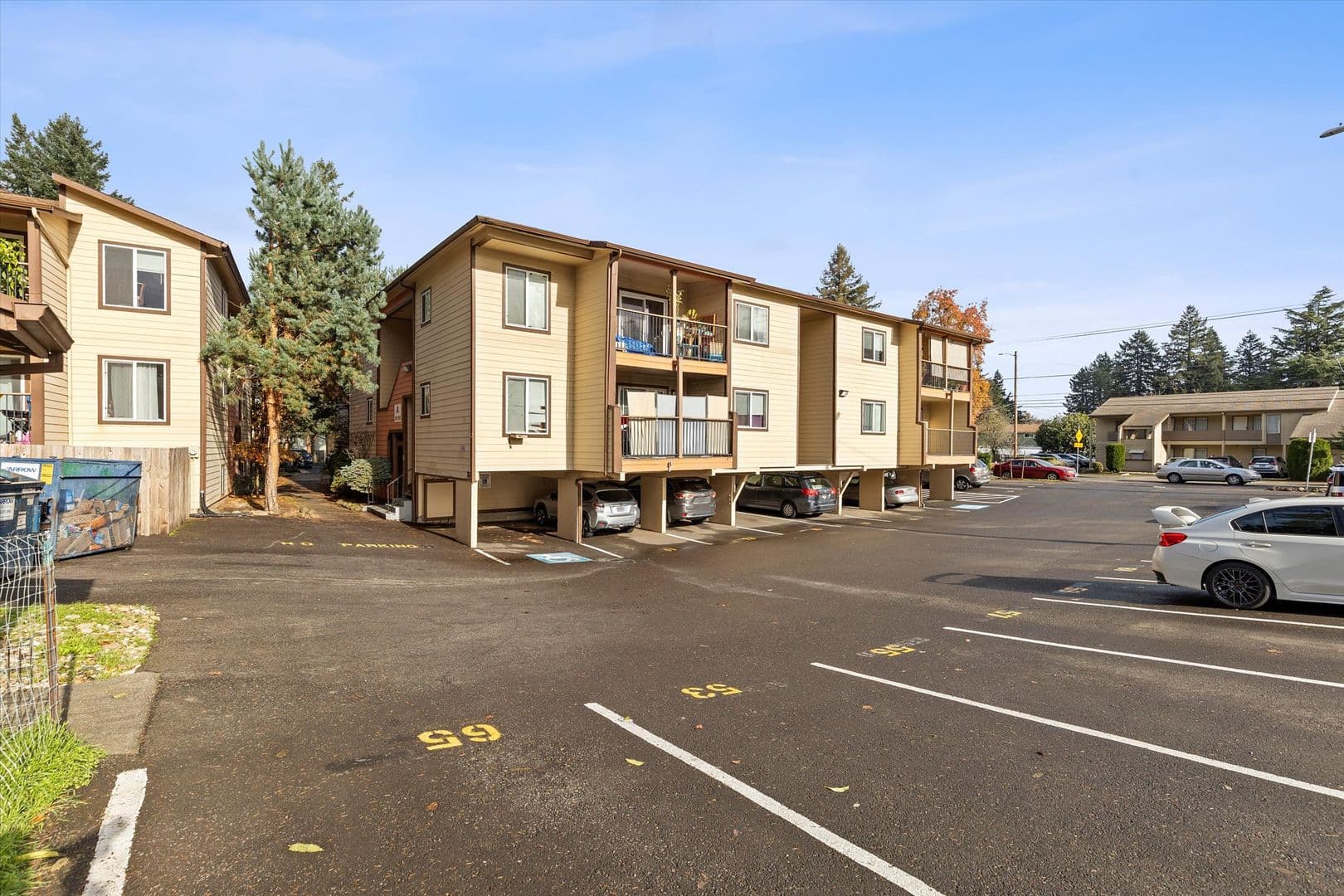 Portland Apartment: 13801-13865 SE Stark