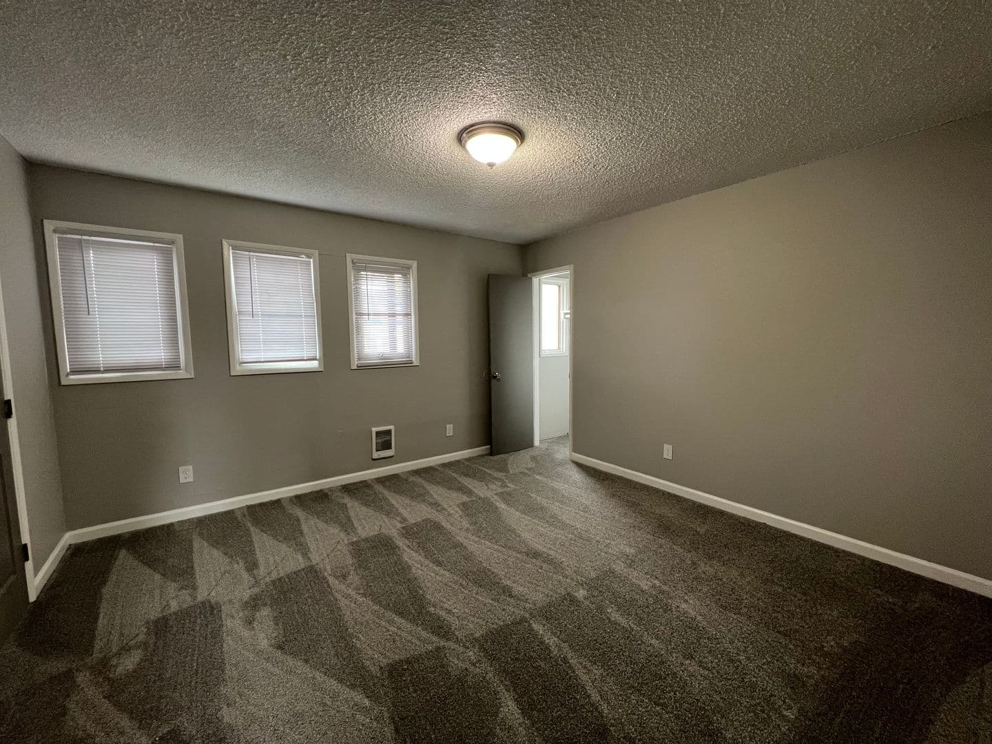 Portland Apartment: 10329 NE Prescott St.