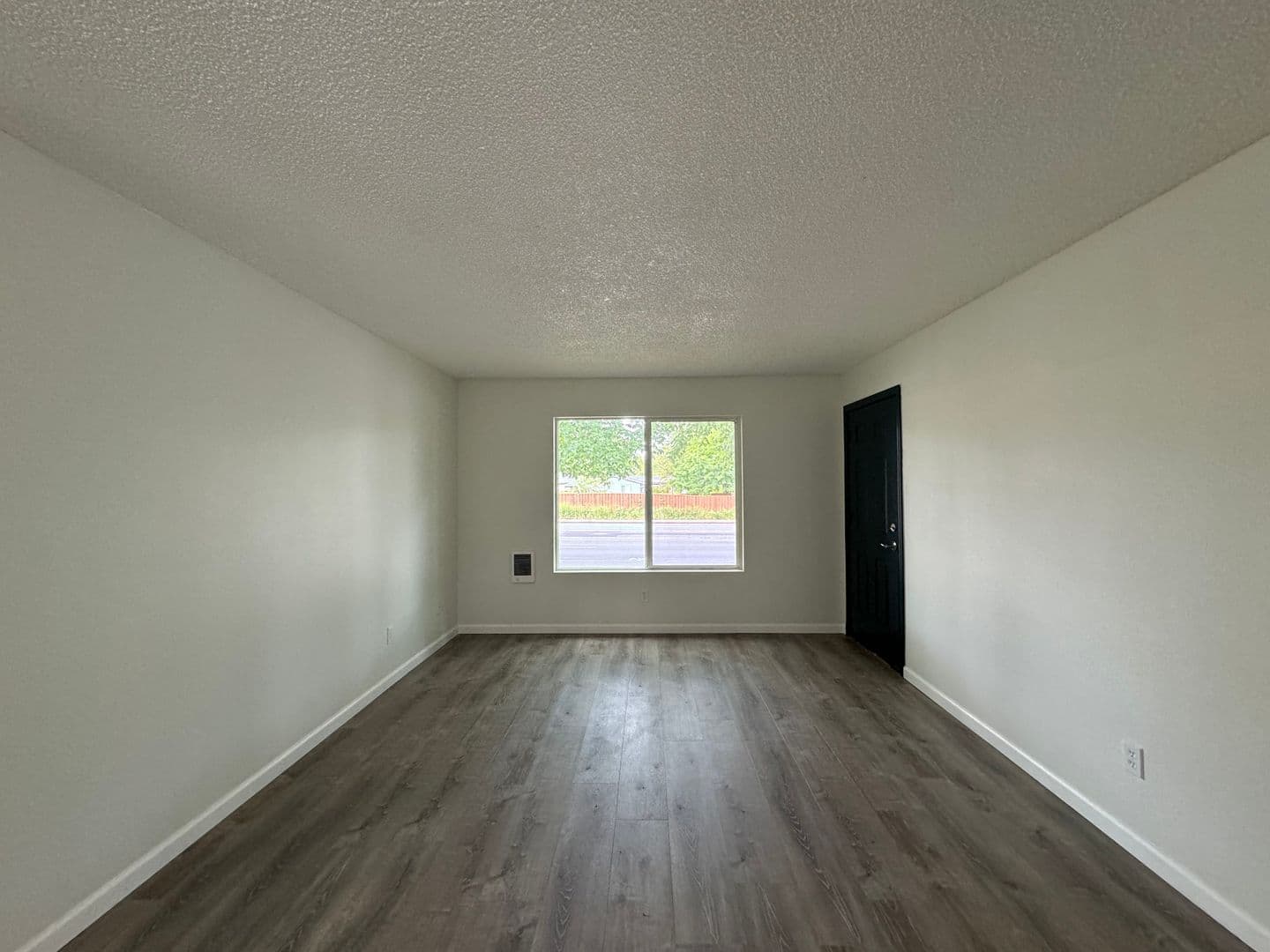 Portland Apartment: 635-741 SE 182nd