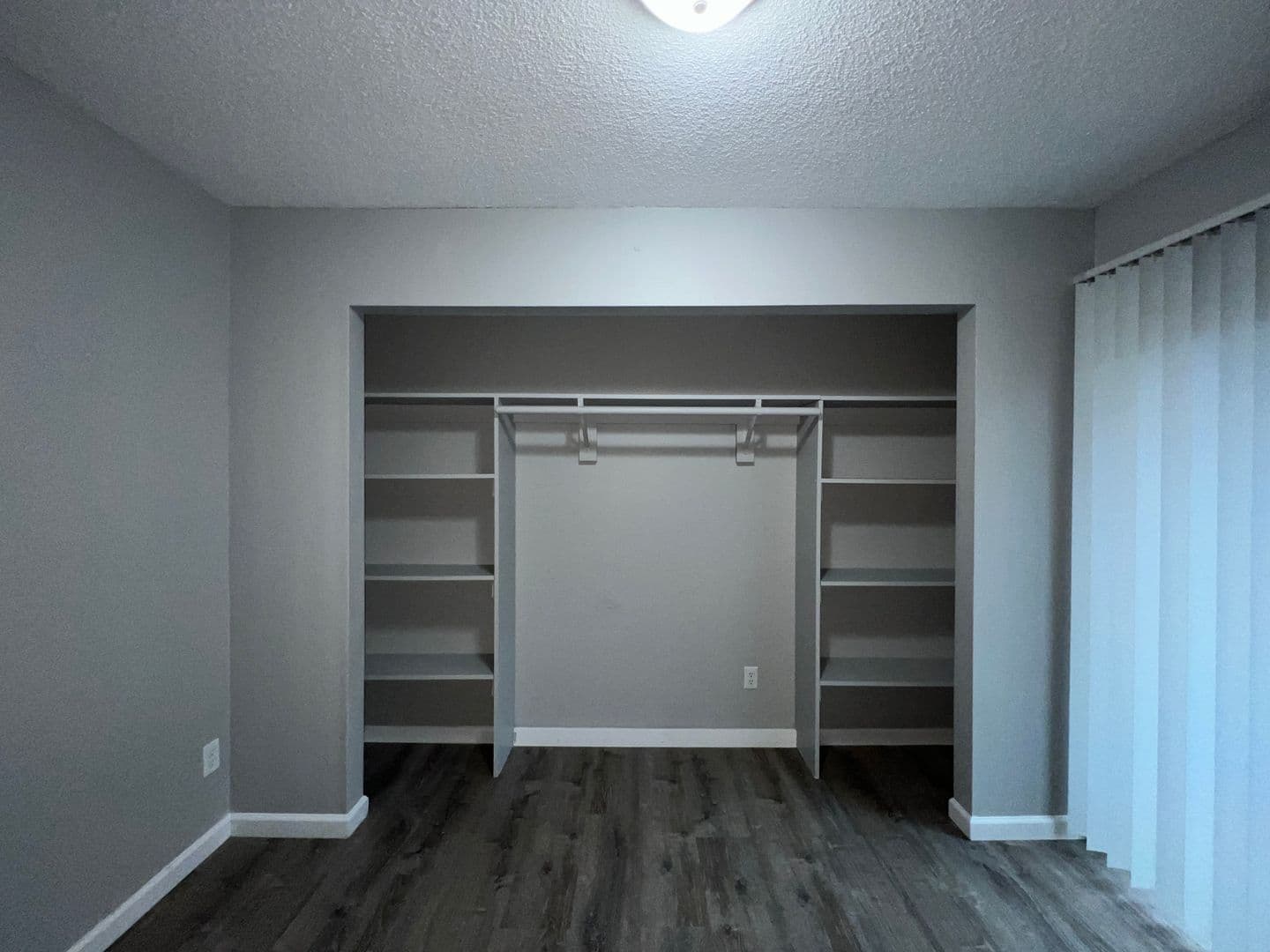 Portland Apartment: 746 SE 187th ave