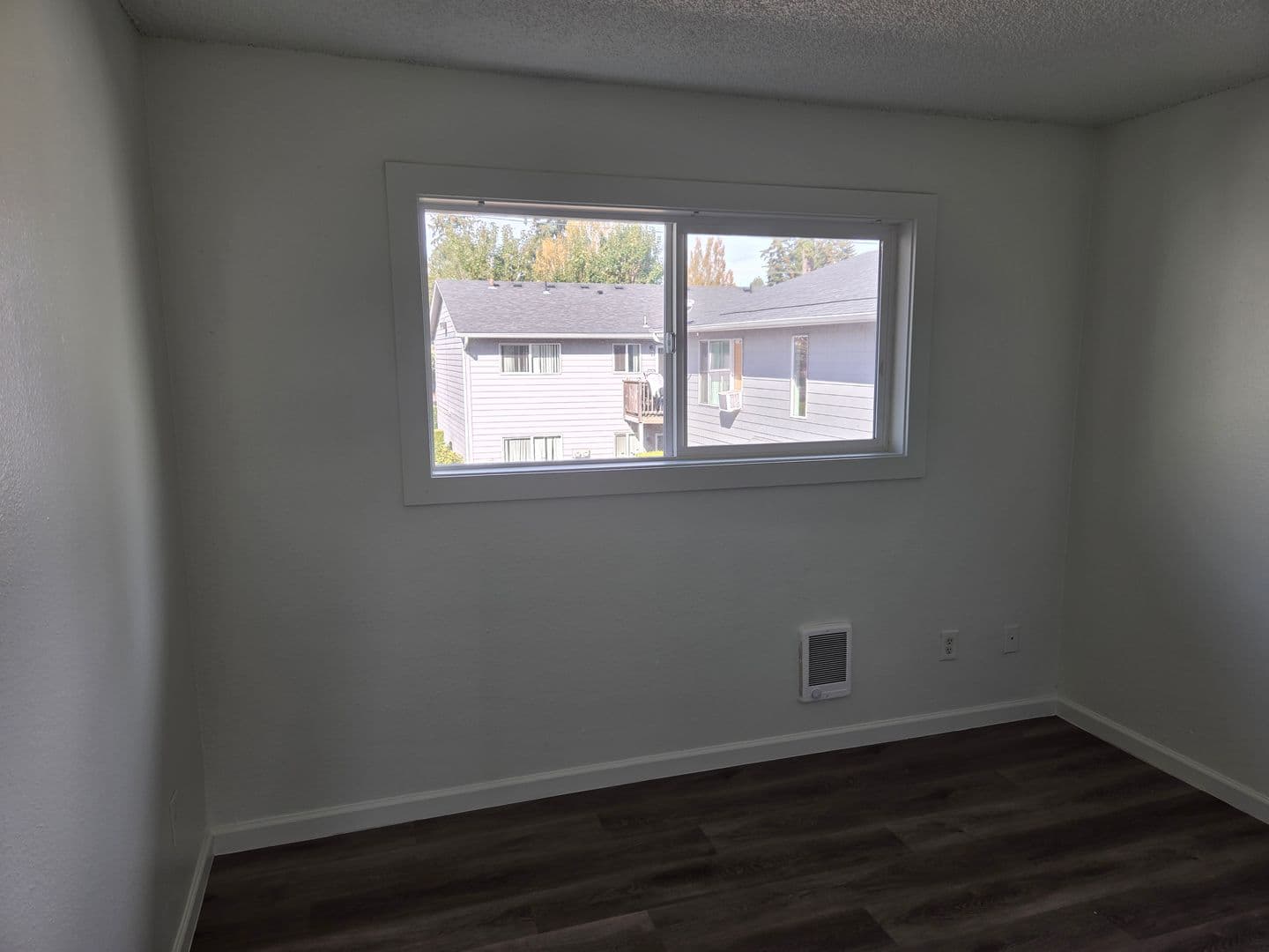 Portland Apartment: 16300 & 16400 E. Burnside St.