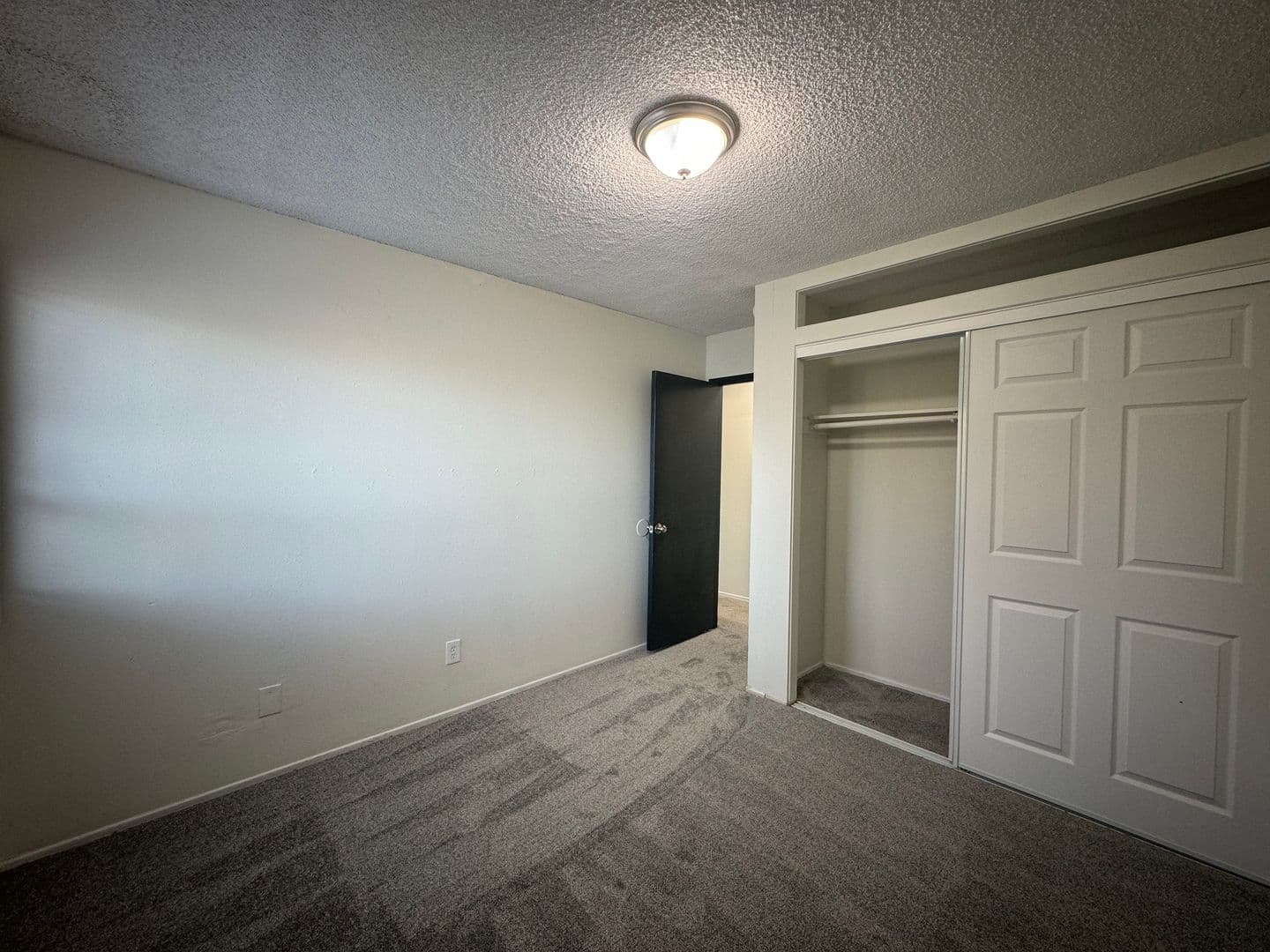 Portland Apartment: 10329 NE Prescott St.