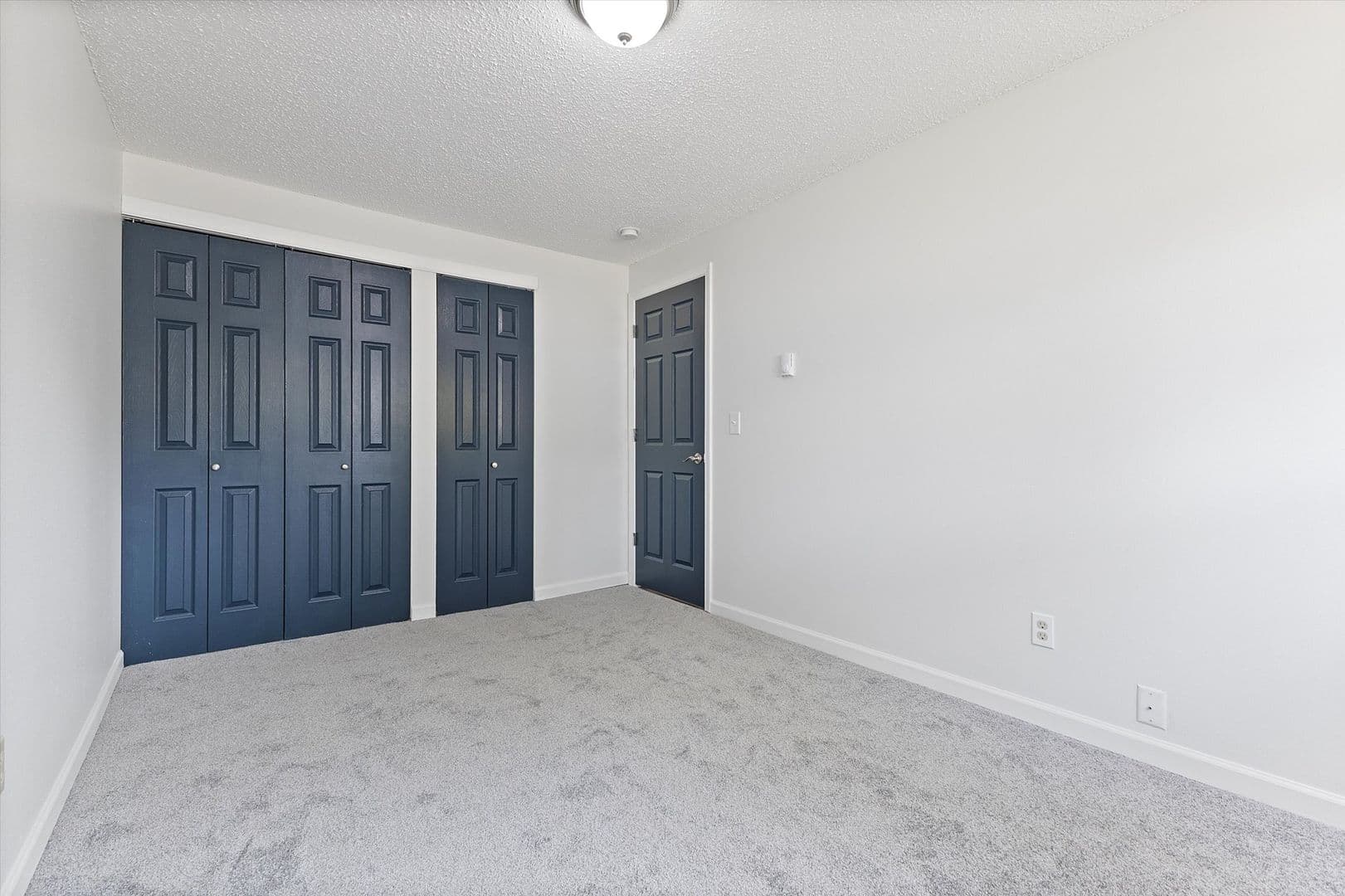 Portland Apartment: 10325 NE Hancock St.