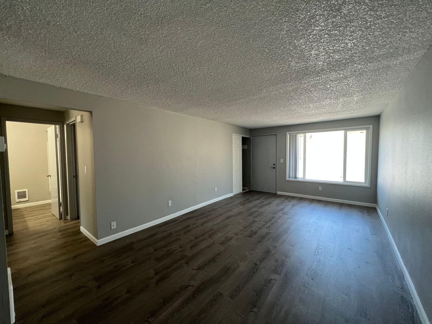 Portland Apartment: 14808-14932 E Burnside St.
