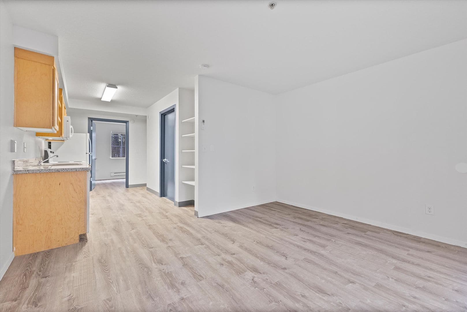 Portland Apartment: 12026 SE Ash St