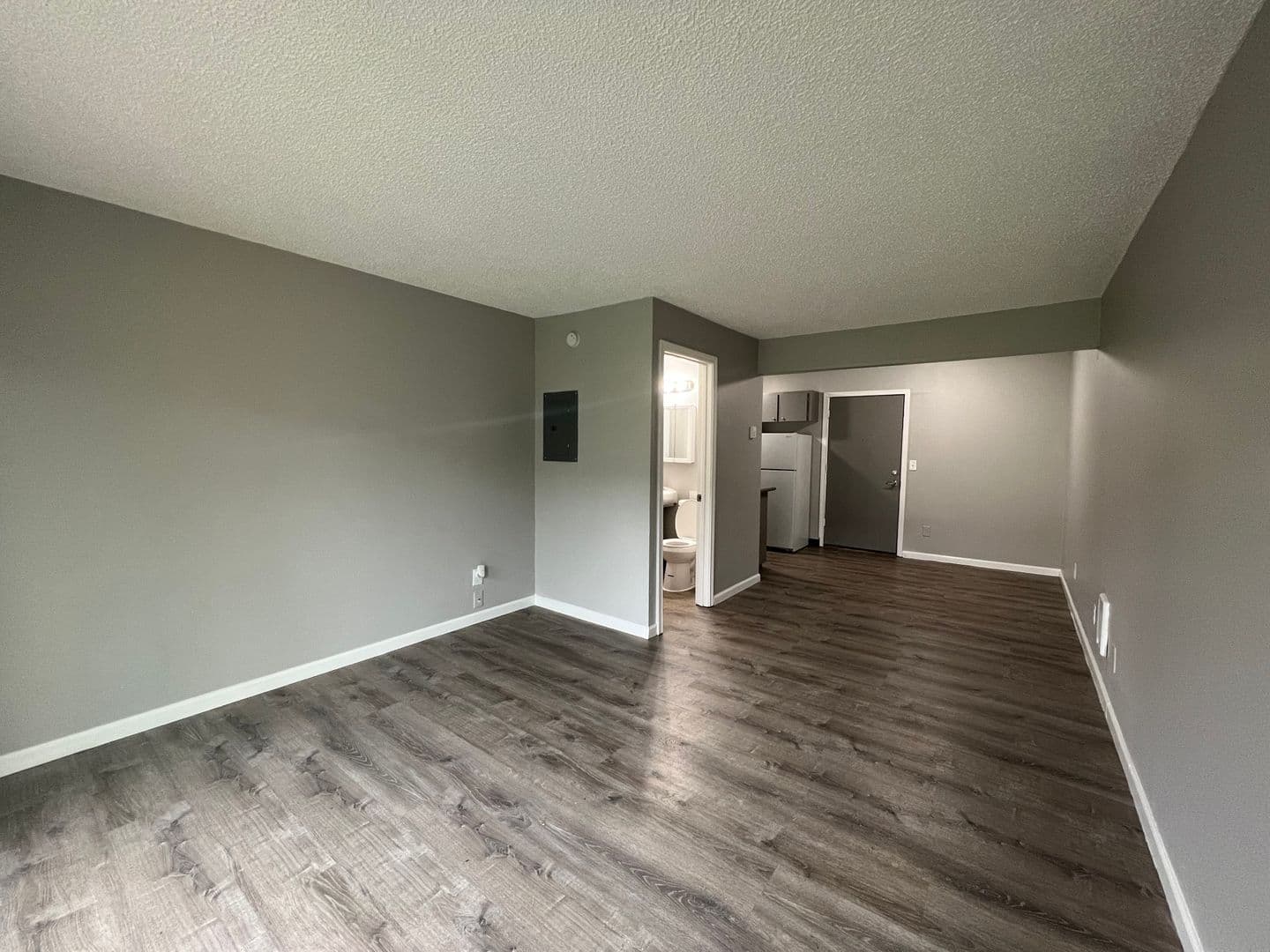 Portland Apartment: 16124 SE Alder St.