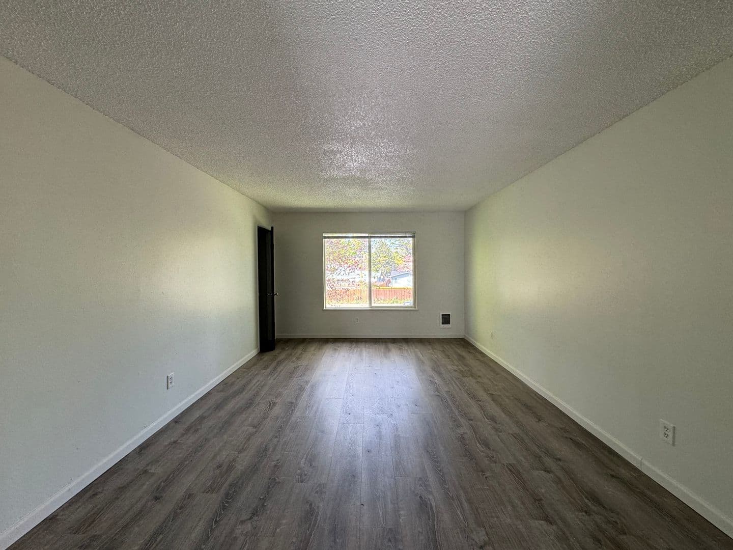 Portland Apartment: 635-741 SE 182nd