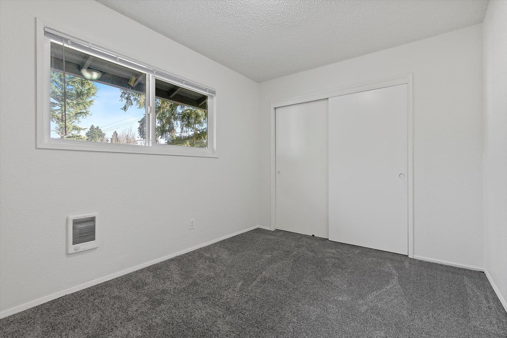 Portland Apartment: 15851-15881 E. Burnside St.