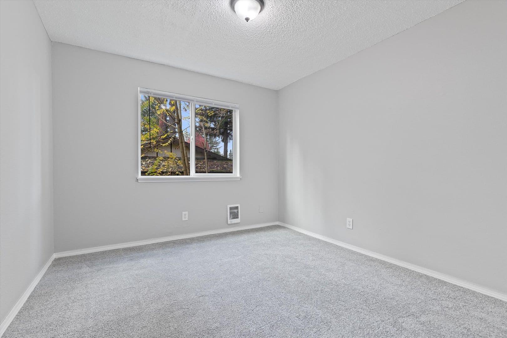 Portland Apartment: 13801-13865 SE Stark