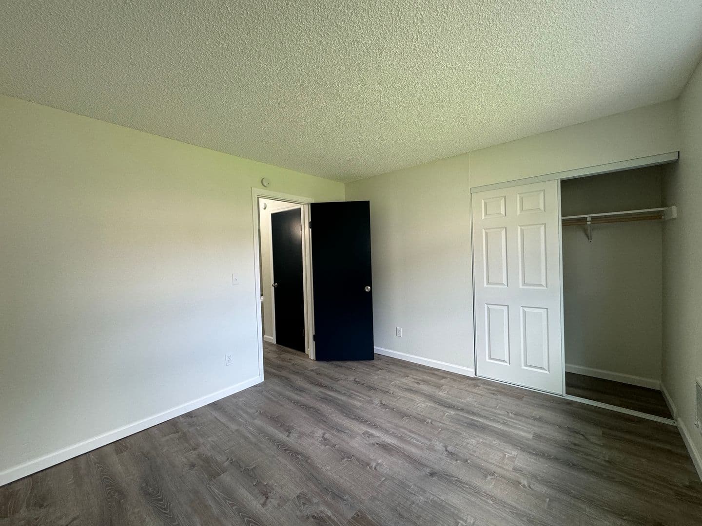 Portland Apartment: 635-741 SE 182nd