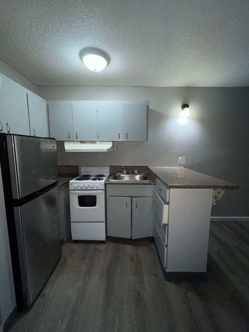 Portland Apartment: 746 SE 187th ave