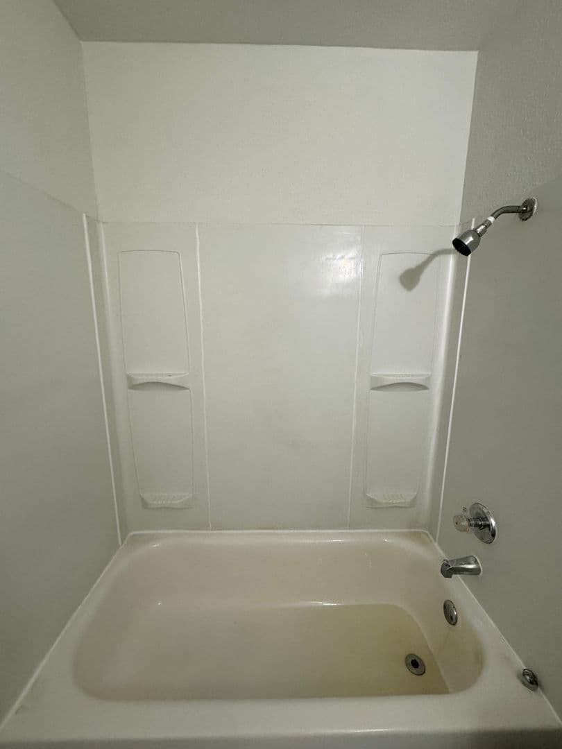 Portland Apartment: 912 NE 91st/924 NE 91st