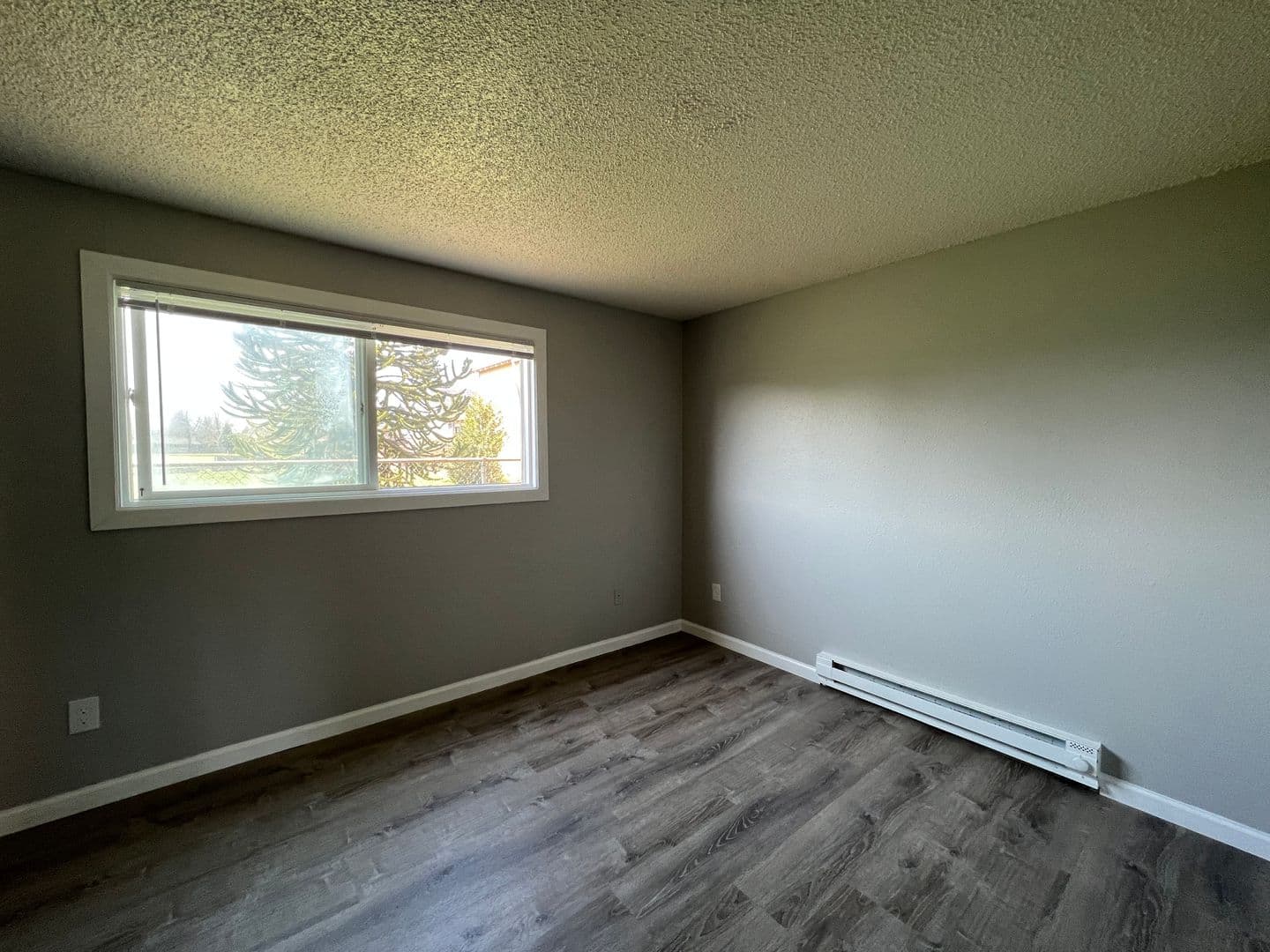 Portland Apartment: 16000 SE Alder St.