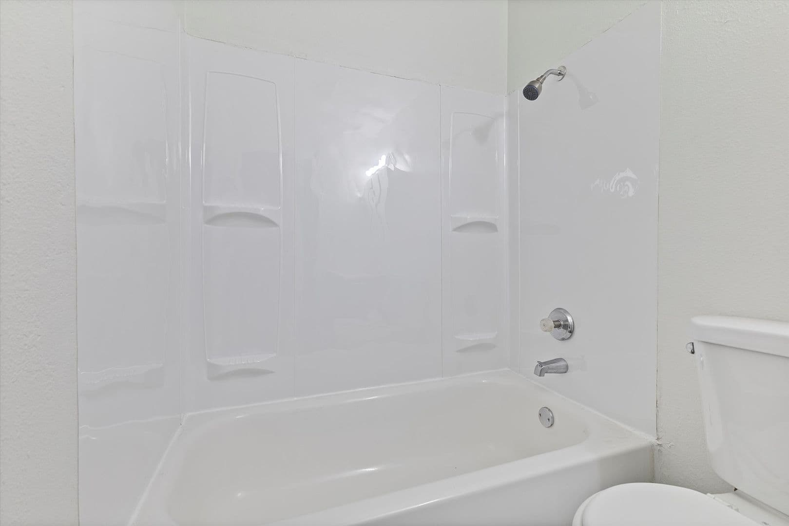 Portland Apartment: 16000 SE Alder St.