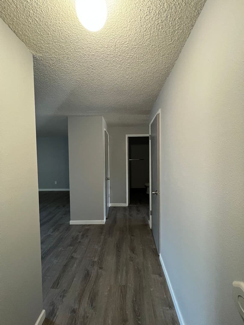 Portland Apartment: 17439 SE Stark St