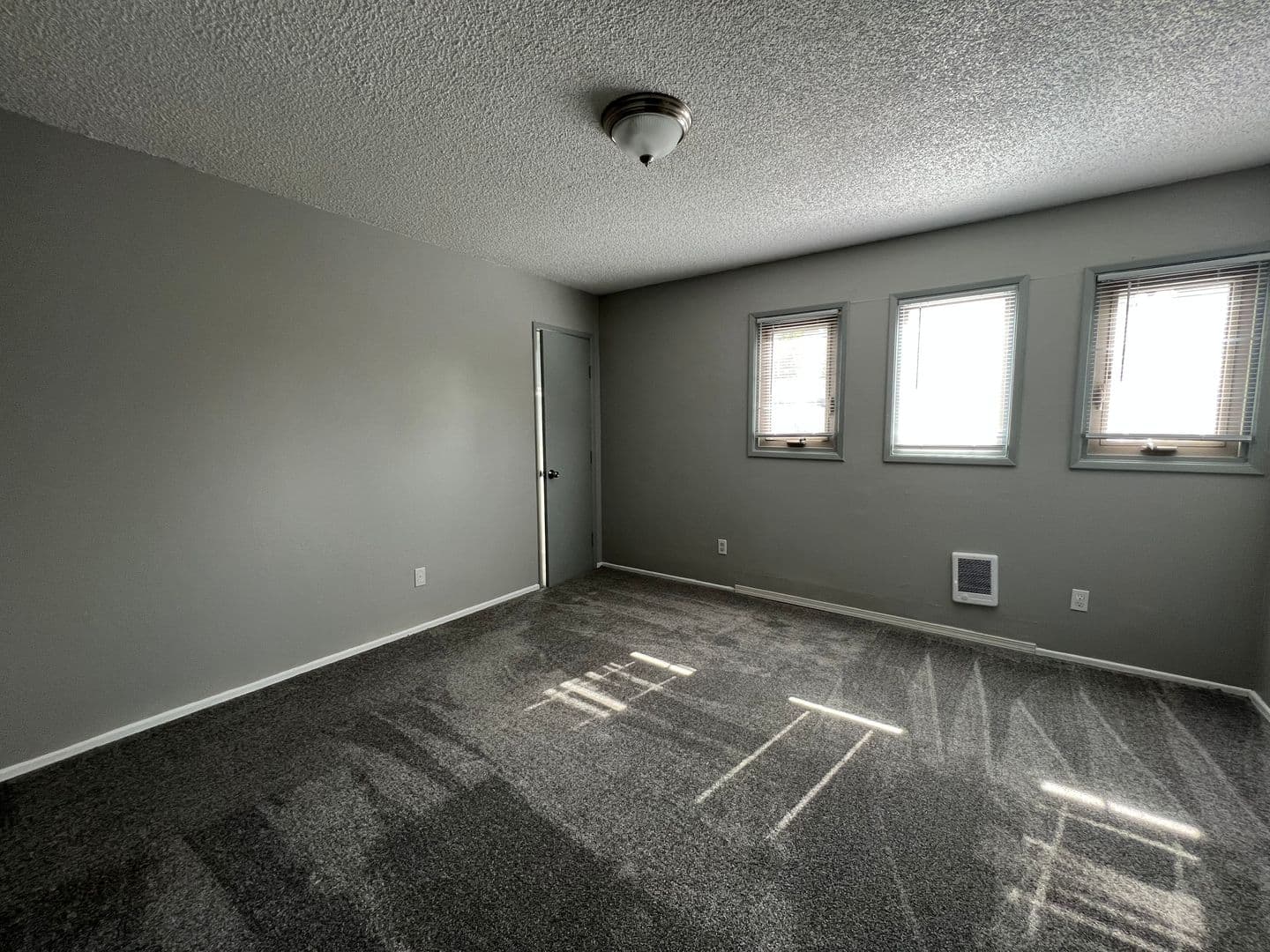 Portland Apartment: 10329 NE Prescott St.