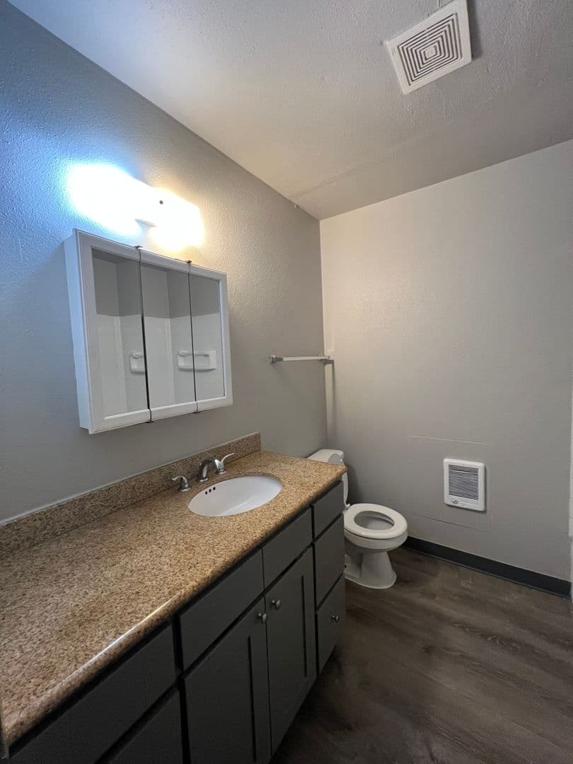 Portland Apartment: 16836 SE Stark St