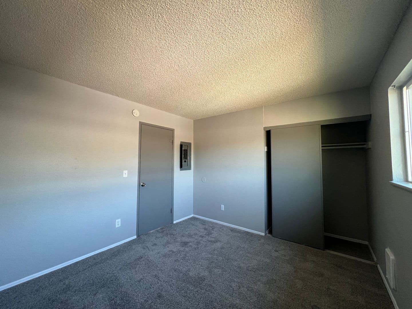 Portland Apartment: 635-741 SE 182nd