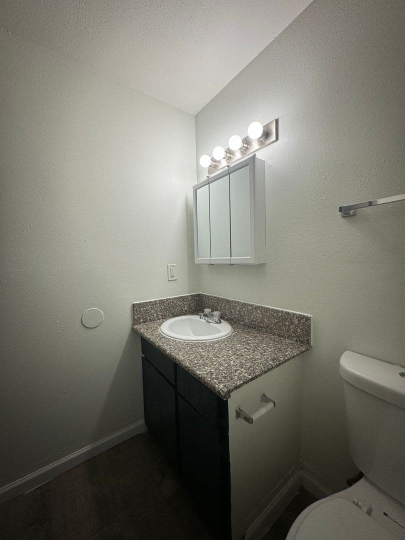 Portland Apartment: 10329 NE Prescott St.