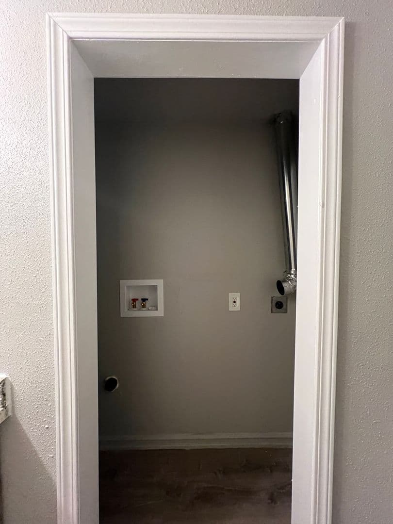 Portland Apartment: 14808-14932 E Burnside St.