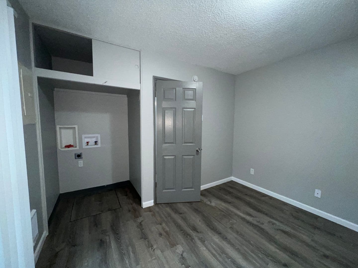 Portland Apartment: 746 SE 187th ave