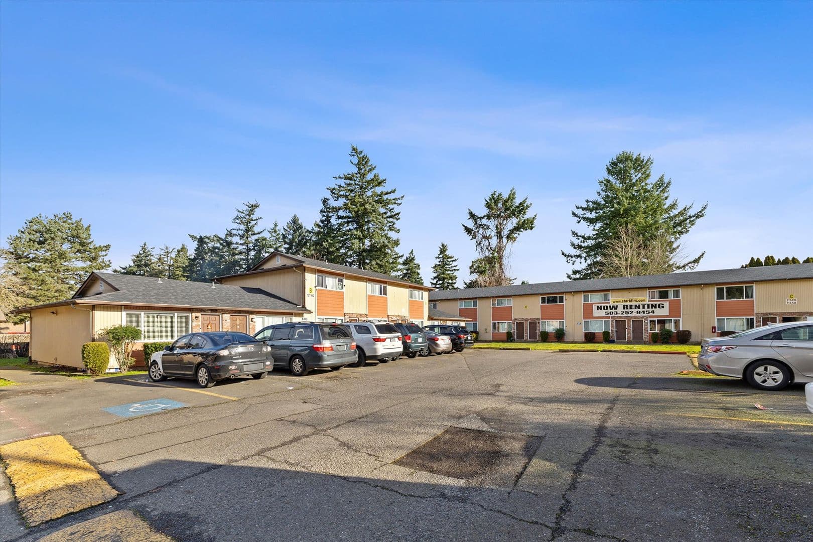 Portland Apartment: 878 SE 187th