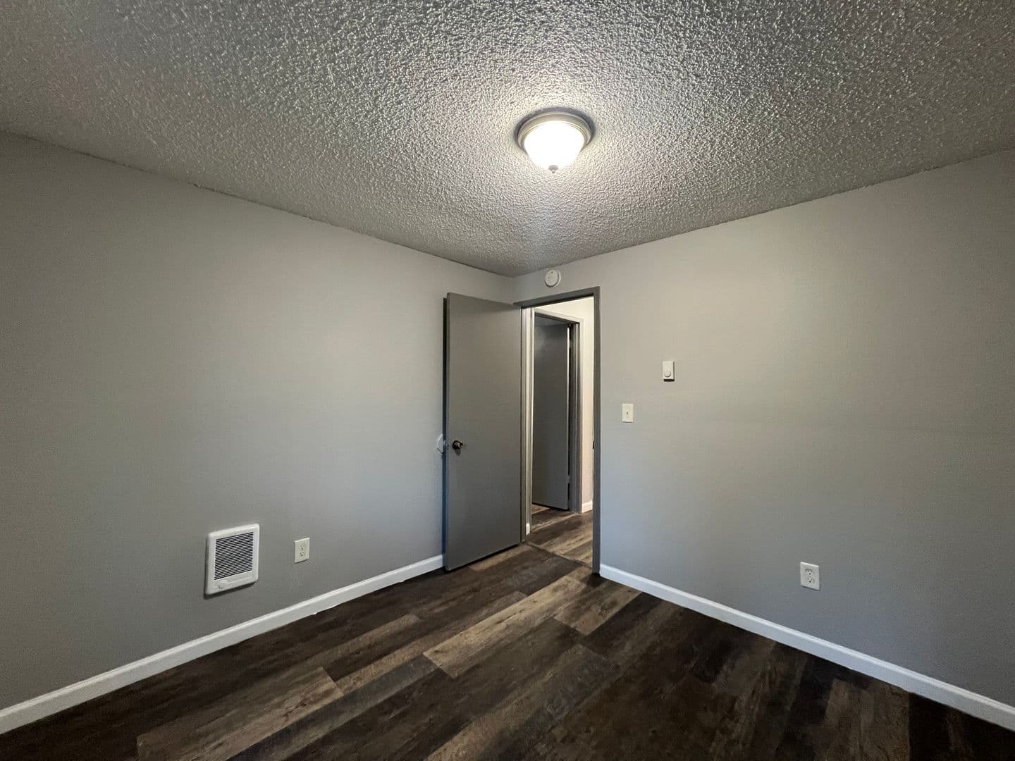 Portland Apartment: 17439 SE Stark St