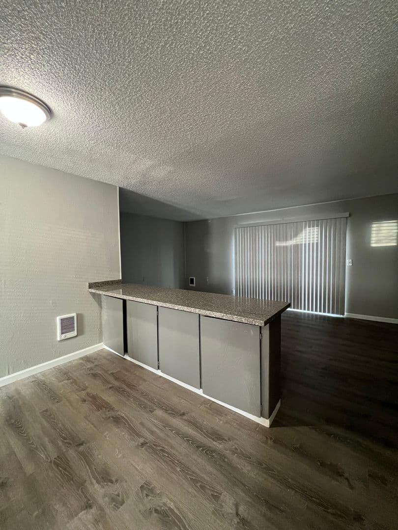 Portland Apartment: 10329 NE Prescott St.