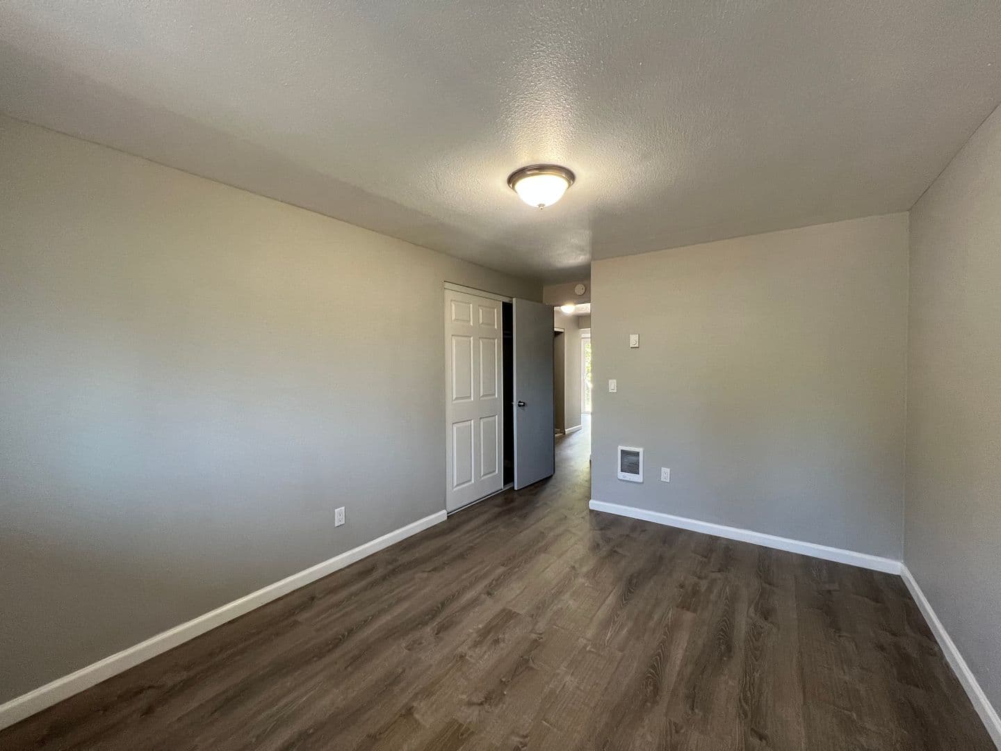 Portland Apartment: 14808-14932 E Burnside St.