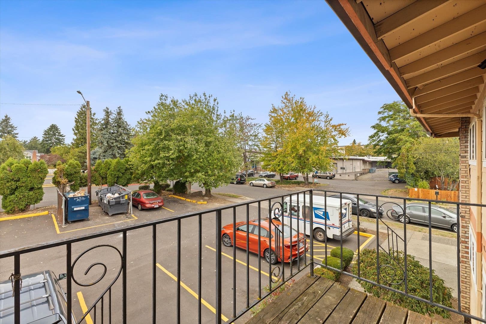 Portland Apartment: 16124 SE Alder St.