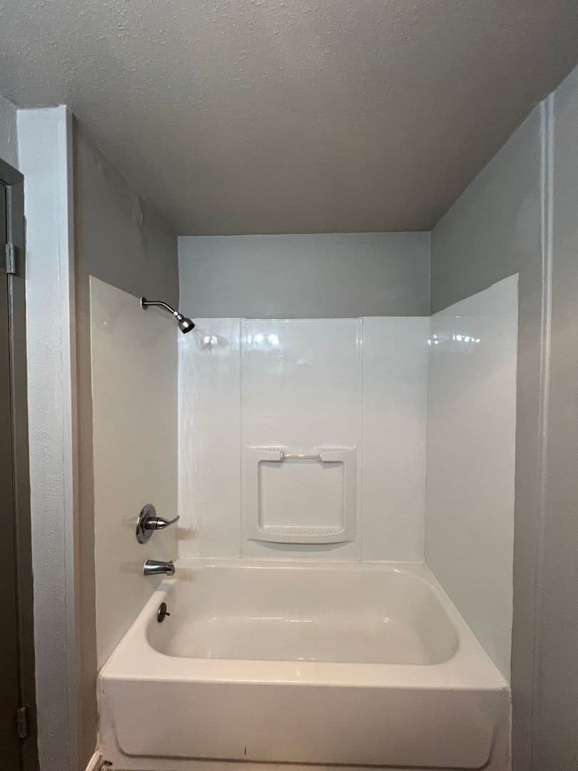 Portland Apartment: 17439 SE Stark St