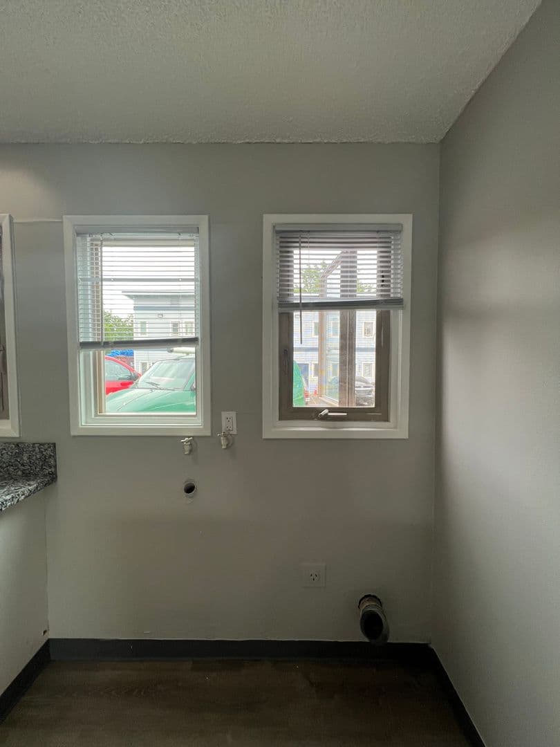 Portland Apartment: 10329 NE Prescott St.