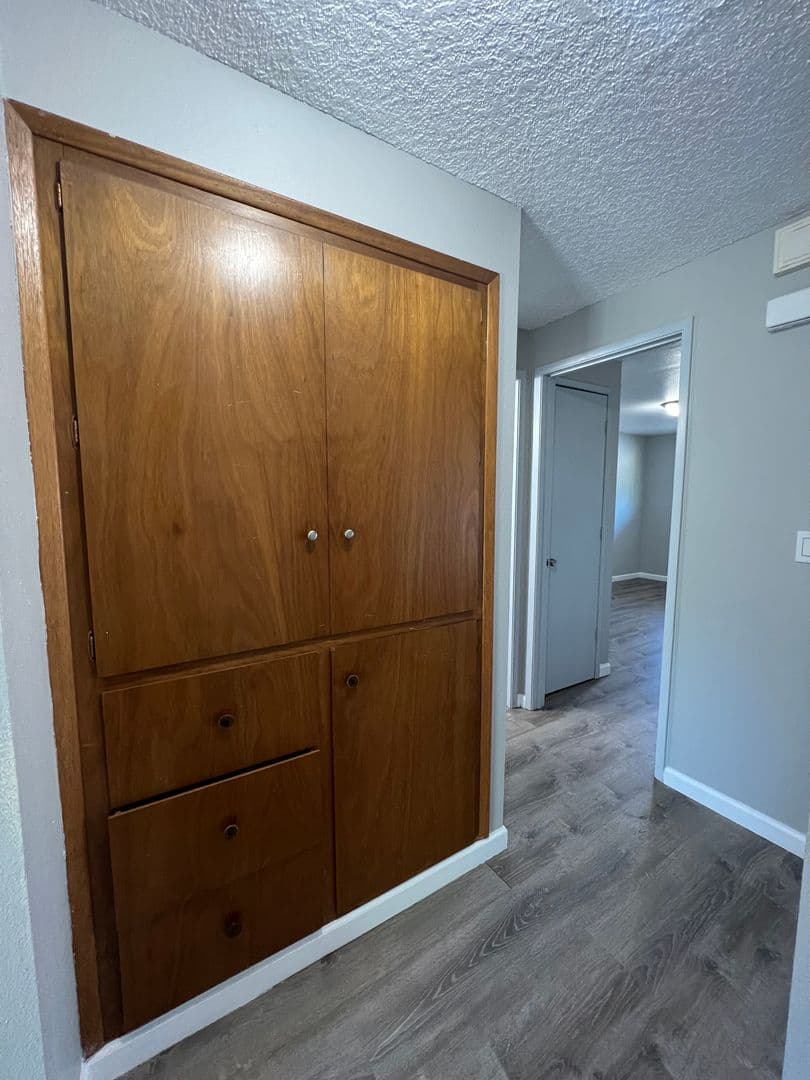 Portland Apartment: 14808-14932 E Burnside St.