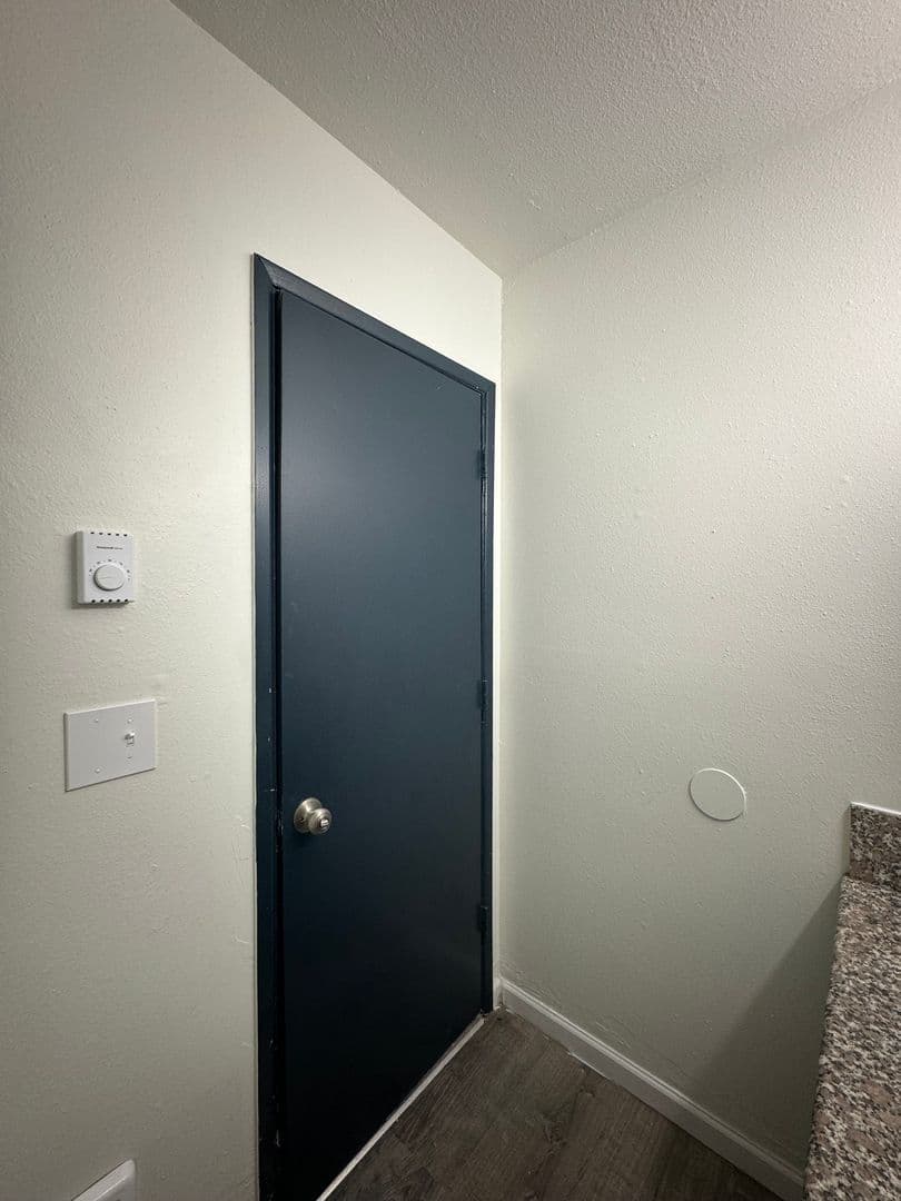 Portland Apartment: 10329 NE Prescott St.